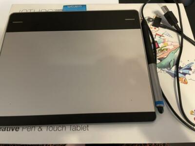 WACOM CTH-480 Intuos Comic Art Pen & Touch Tablet USB Grafiktablett Japan