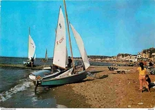 14 - Villers sur Mer - Départ des voiliers - Plage - CPM - Voir Scans Recto-Vers