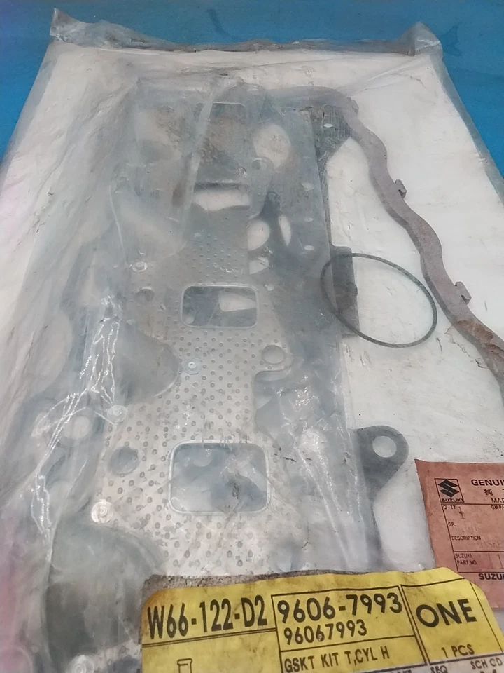 Suzuki Sidekick 89-95 & Geo Tracker Sunrunner 89-95 1.6 8V - Juego de juntas de culata Foto 4 de 4