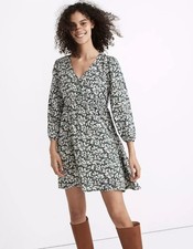 Madewell Green Button Front V Neck Dress in Forest Leaves Floral Sz Medium