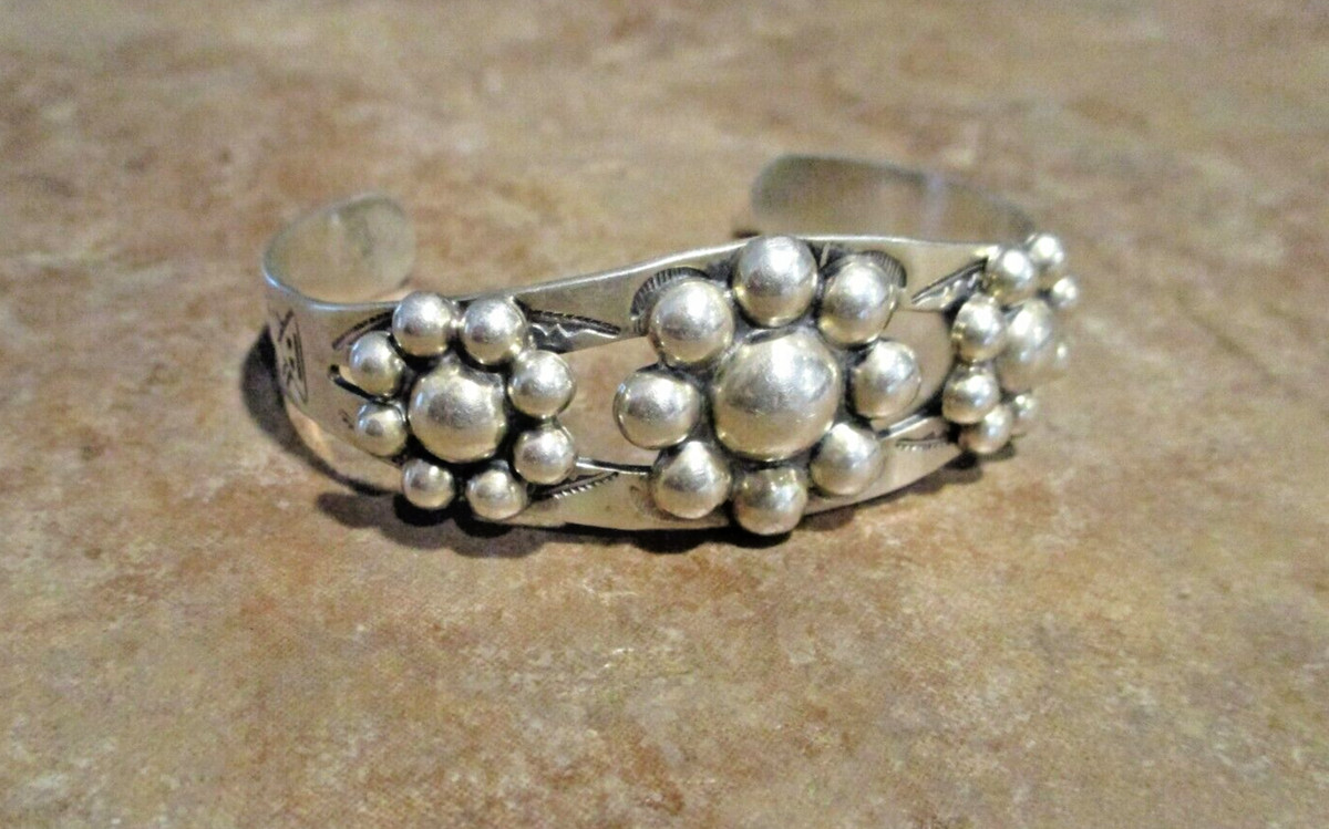 SCARCE OLD 1940's Navajo Sterling Silver THREE FLOWER Design