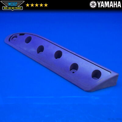 1 NEW OEM 94 YAMAHA WAVE RAIDER 700 RH SPONSON GH1-6883P-01-00