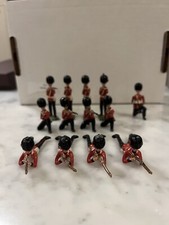 Vintage Britains Miscellaneous Coldstream Guards, Firing