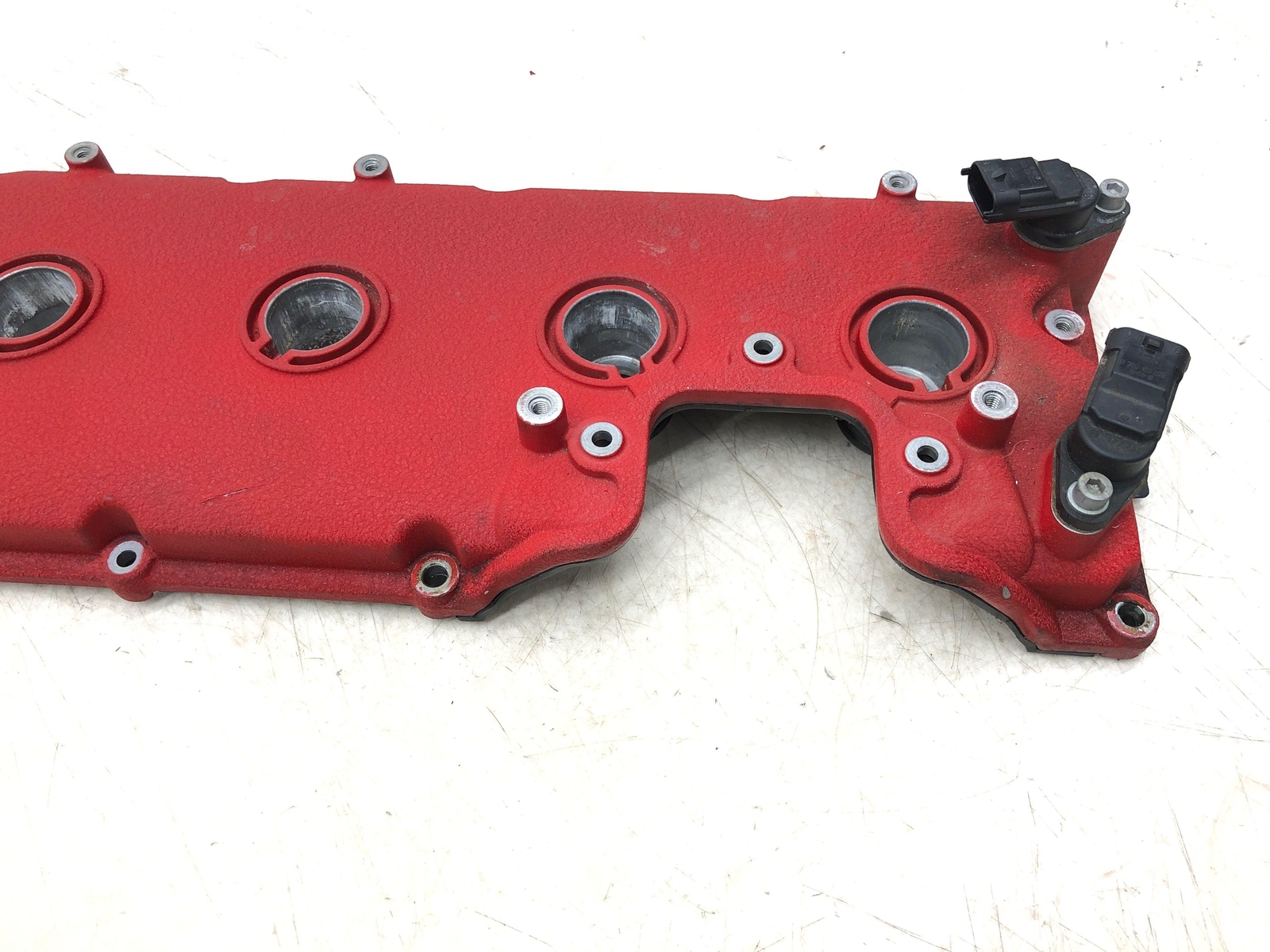 2017-2020 FERRARI GTC4LUSSO 6.3L F140 RIGHT ENGINE VALVE COVER 317786 OEM