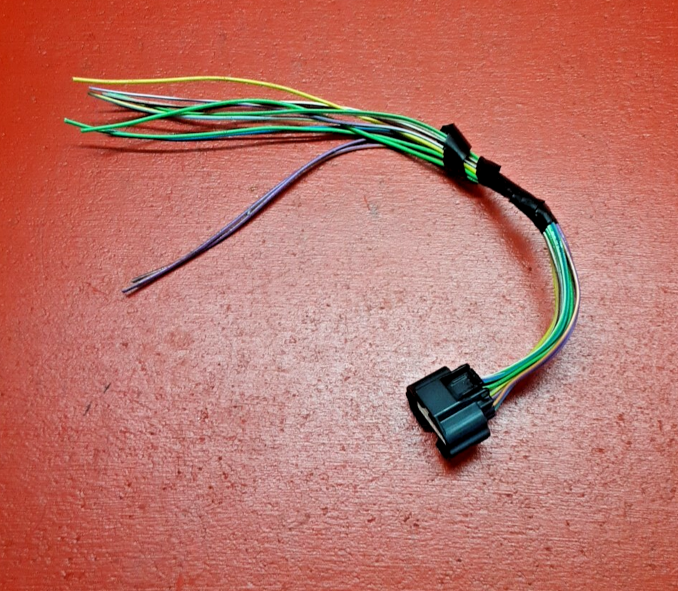 2013-2022 Land Rover Range Rover Air Suspension Control Valve Connector LR176326