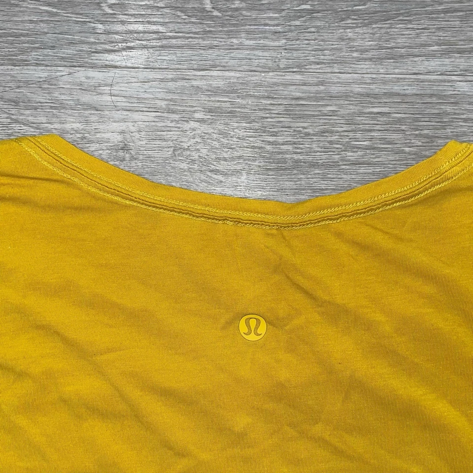 Camiseta feminina Lululemon Love bainha curva tripulação 6? Camiseta de treinamento manga curta - Imagem 3 de 4