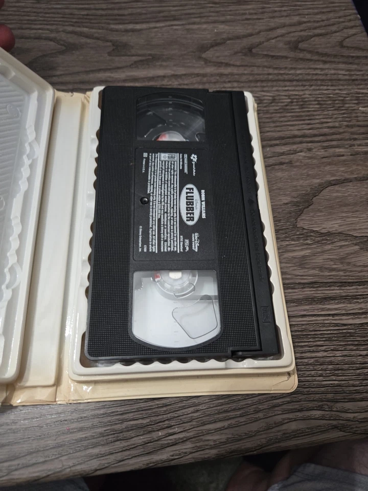 Flubber (VHS, 1998) - Image 2 of 2