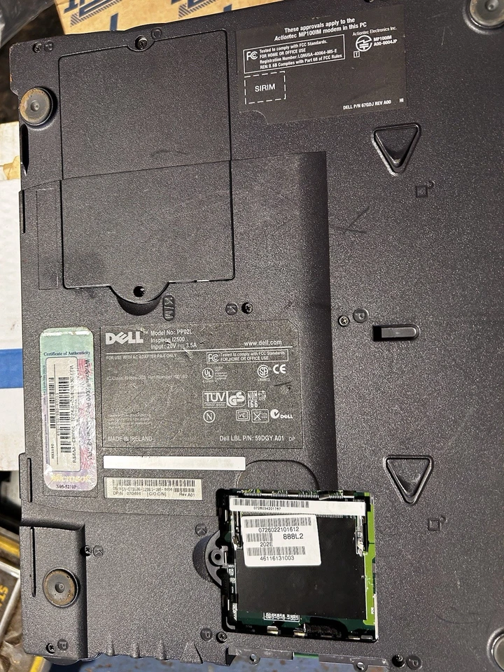 2 X Dell Inspiron 2500 Pentium III 1GHZz 14,1" Untested Read Description - Image 4 of 4