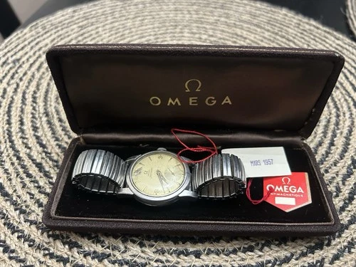 Vintage 1957 OMEGA Seamaster - Manual Wind (Non-Working) - Original Case And Tag