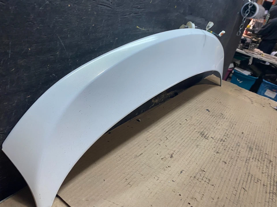 2007 to 2015 Mazda CX9 CX-9 Rear Spoiler Third Brake Light Oem U8160 DG - Image 3 of 4