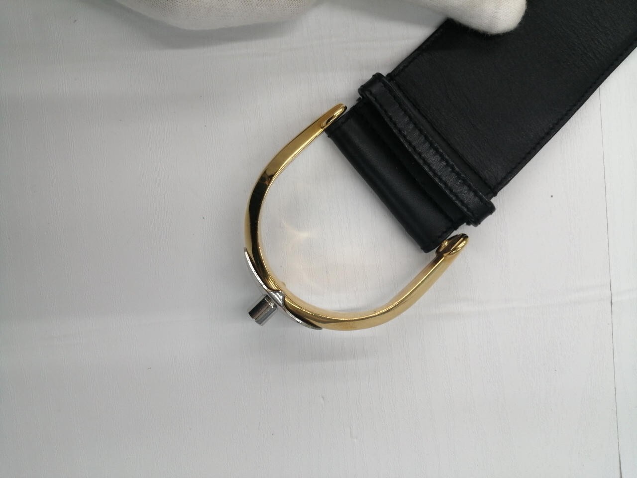 Gucci Black Leather Belt Size 75/30 Pre-Owned Condition-image