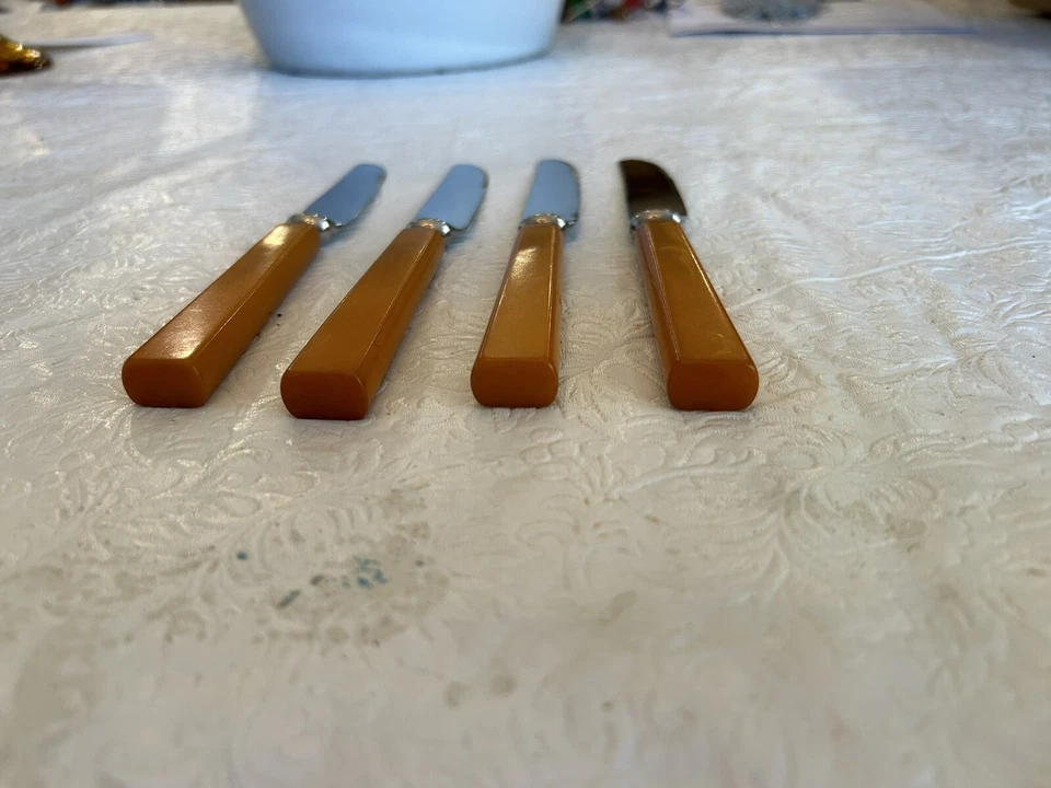 B Thomas & Co Makers Sheffield Stainless Steel Bakelite Knife MCM Lot 4 Knives - Image 4 of 4