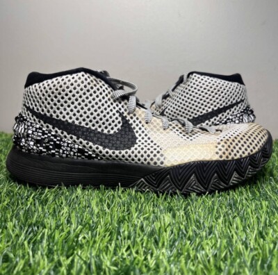 Nike Kyrie 1 BHM Black History Month 2015 Size 8.5 Sneakers Shoes
