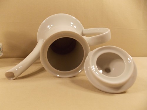 Winterling China Bavaria "WIG1327" Coffee Pot, Teapot, and Sugar Bowl - Picture 4 of 9