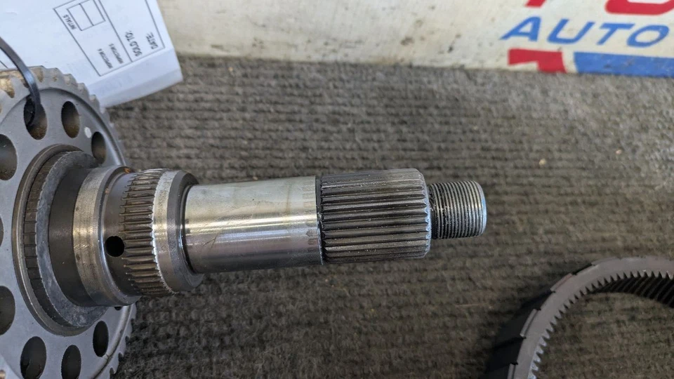 Jeep TJ Wrangler Rubicon caja de transferencia NP241 eje principal 2003 04 2005 2006  Foto 3 de 3