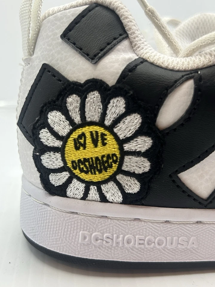 DC Women’s Court Graffik Casual Skate Shoes - Image 4 of 4