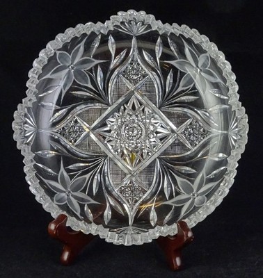 Ideal Canastota Poinsettia 8'' Round Cut Glass Bowl Fancier Cutting