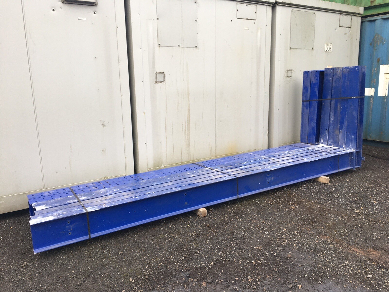 Cantilever Racking 4.5m High 2 Tonne Per Lift Storage Racking Fully ...