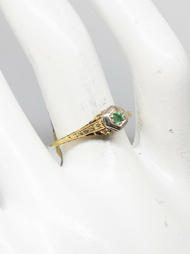 Antique 1920s $900 Colombian Emerald 14k Yellow Gold Engraved Filigree Ring - Picture 3 of 10