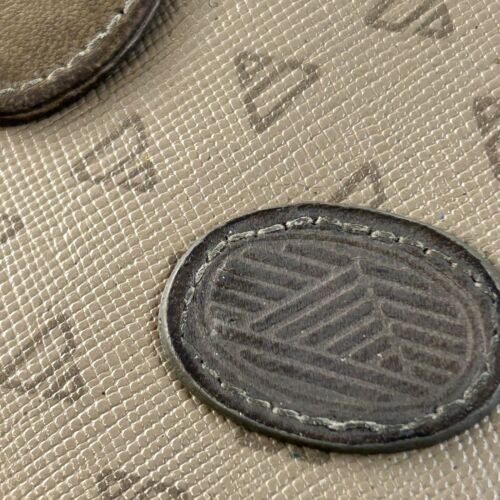 VTG Liz Claiborne Wallet Triangle Logo Coin Purse Snap Credit Cards Bifold 80s - Picture 3 of 19