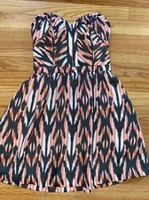 GUESS LOS ANGELES STRAPLESS DRESS CORAL AND GREY SZ 0 BONE IN BODICE