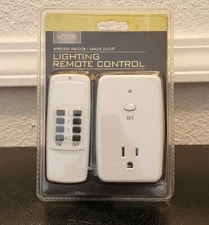 Living Solutions Lighting Remote Control & Plug Wireless Indoor  Outlet