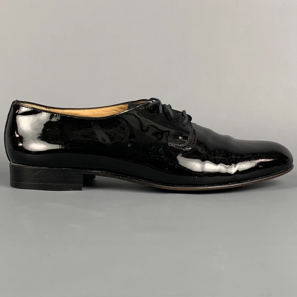 Bally patent hotsell leather shoes