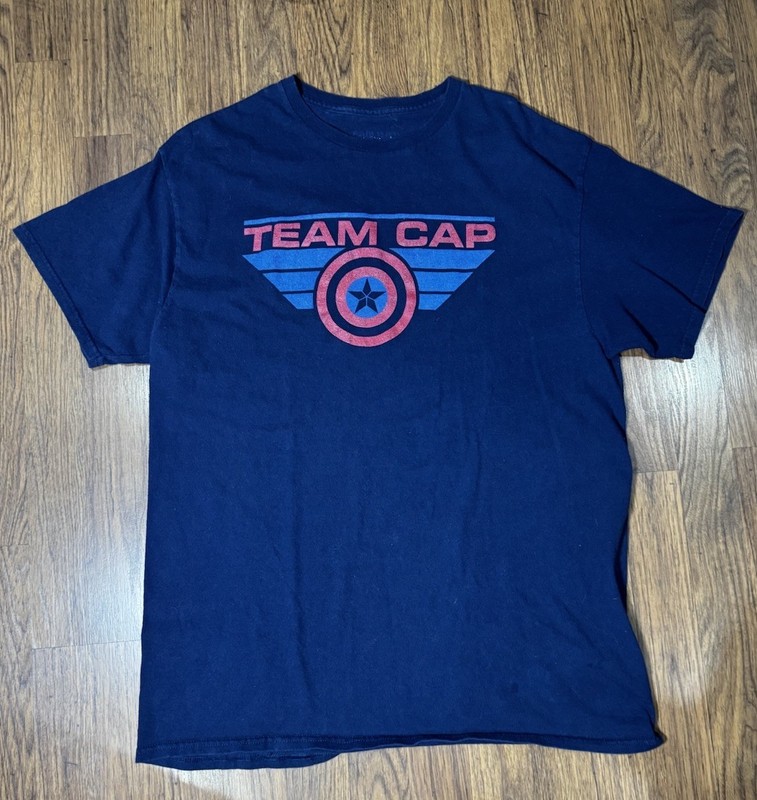 Captain America Shirt Size Large