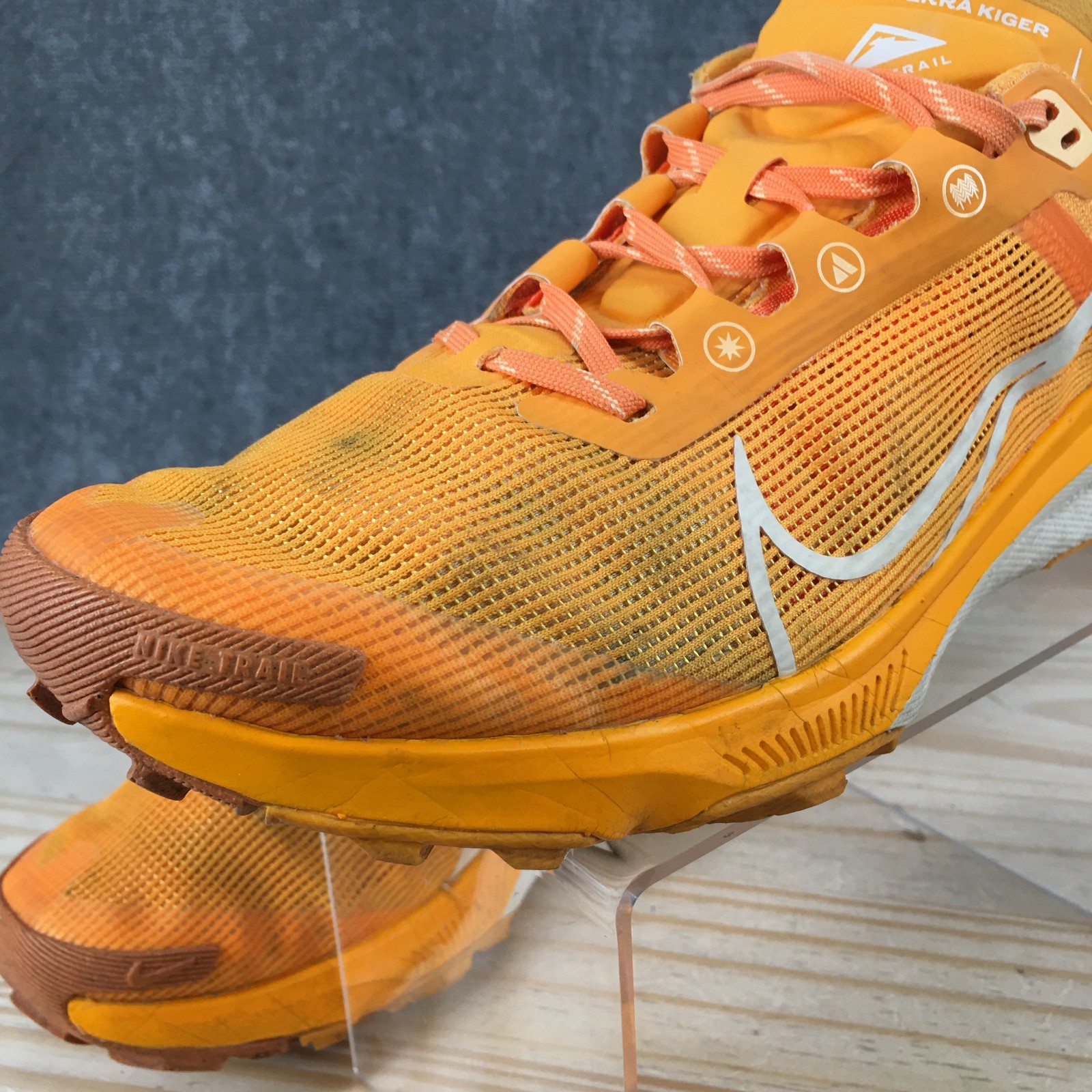 Nike React Terra Kiger 9 Trail Running Shoes Womens 9.5 Lace Up Sneakers Orange image 5