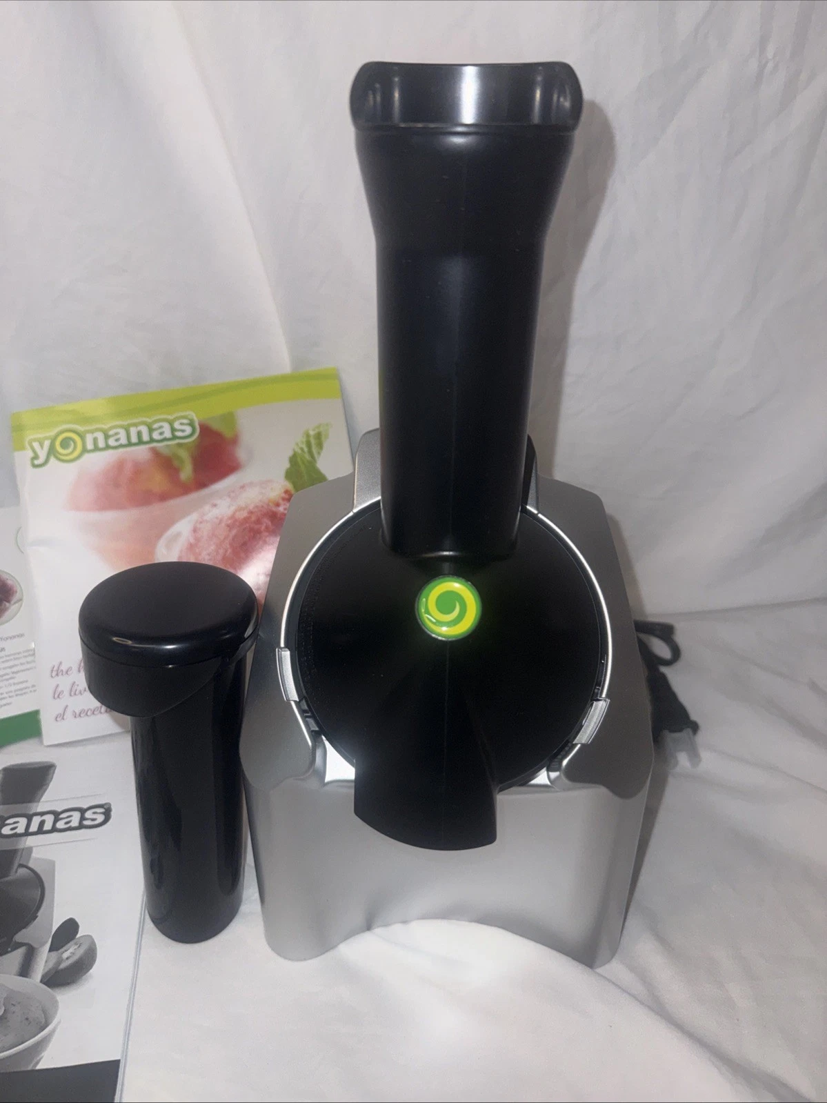 Dole Yonanas Original Healthy Ice Cream Treat Maker Frozen Yogurt Sorbet Machine
Opens in a new wind