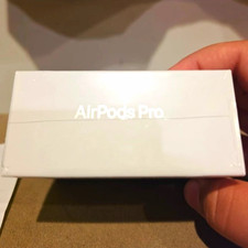 Apple AirPods Pro 3 Wireless Bluetooth In-Ear Earbuds Mic Charging Case White