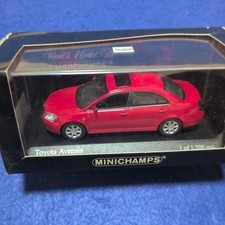 Minichamps Toyota Avensis 2002 Red 1/43 Scale Diecast Model New