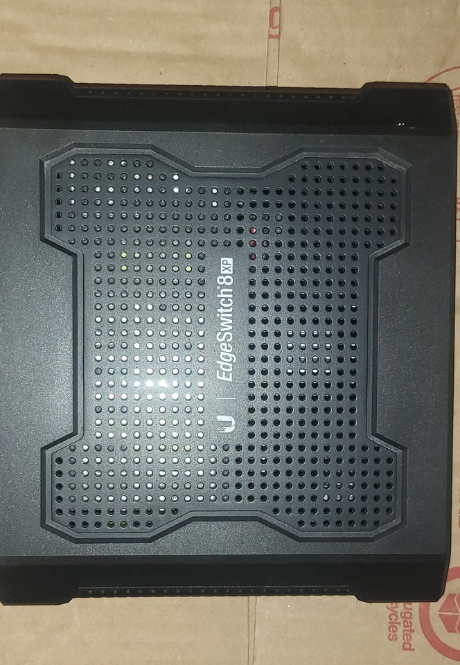Ubiquiti Networks Edge Switch ES-8XP 8 Port Managed Switch With Passive POE - Image 3 of 4