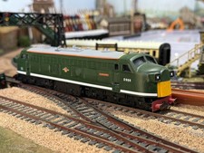 Kit Master Built LMS 10000 BR Green Diesel Loco Waistband OO Dummy Non-Motorised
