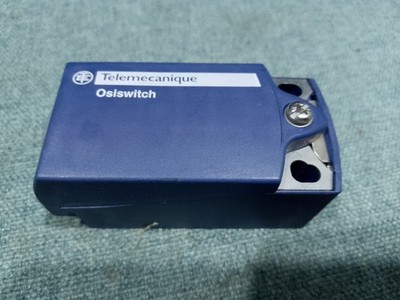 Telemecanique ZCP21 Osschalter Endschalter Gehäuse NEU