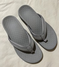 NIB Vionic Women's Tide Sport Grey Patent Toe-Post Sandals 8