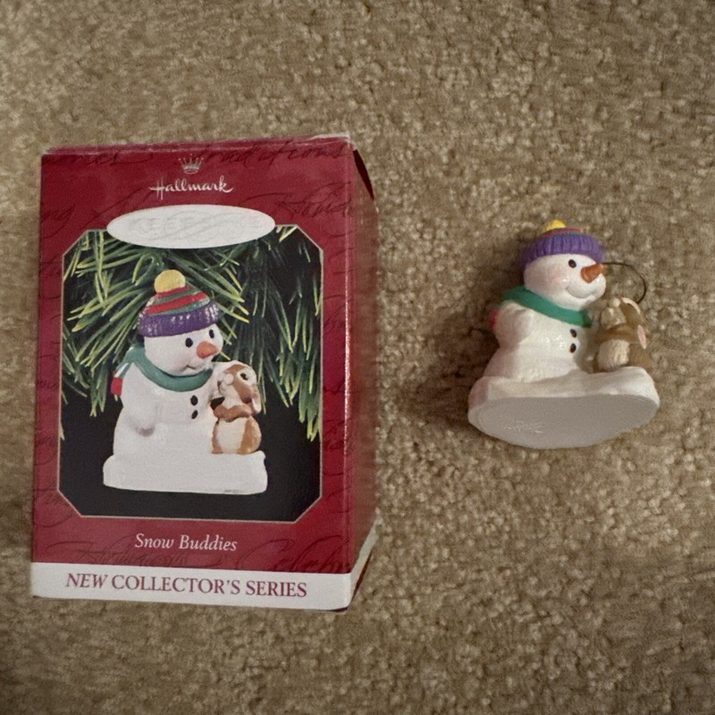 Hallmark keepsake ornament snow buddies collectors series