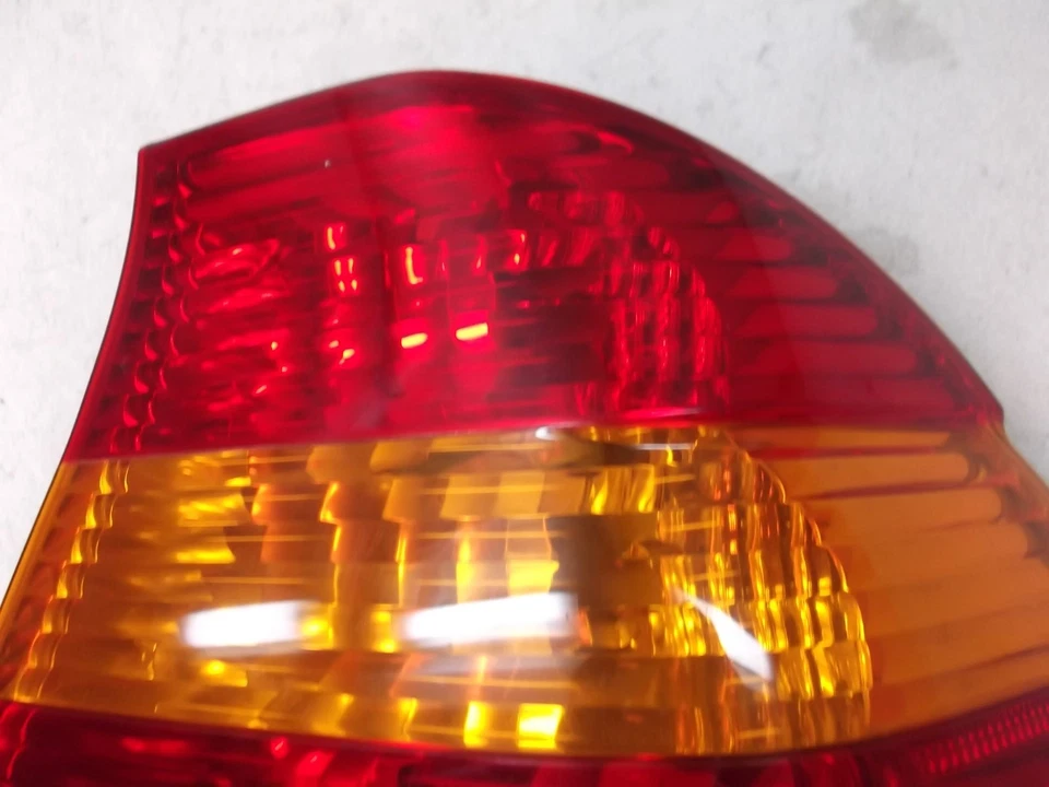 Luz trasera lateral derecha nv51234 BMW 320I 325I 330I sedán 2002 2003 2004 2005 OEM Foto 3 de 4