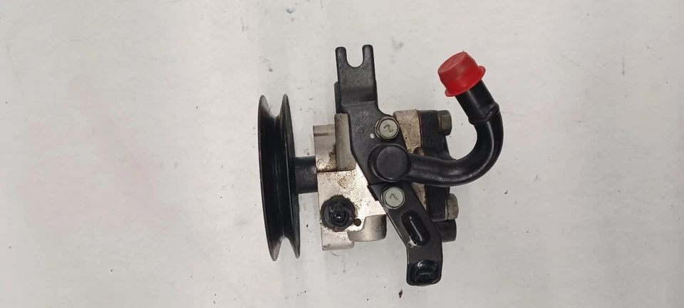 Bomba de dirección asistida KIA RIO 2007 56 k millas OEM 06 07 08 09 10 11 Foto 3 de 4