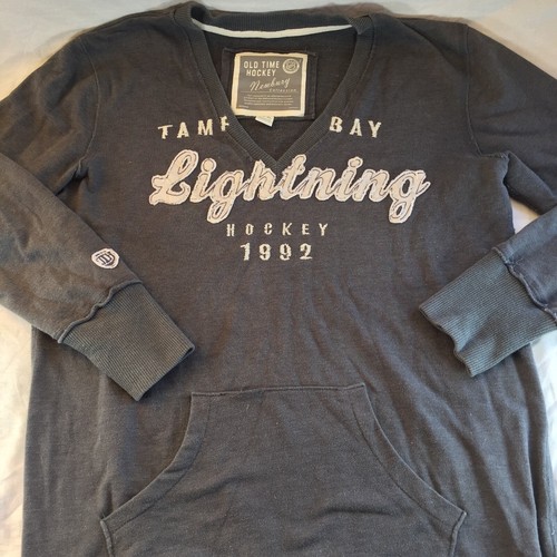 Tampa Bay Lightning Old-Time Hockey NHL Sweater Used Size XL Women's V-Neck - Picture 3 of 13