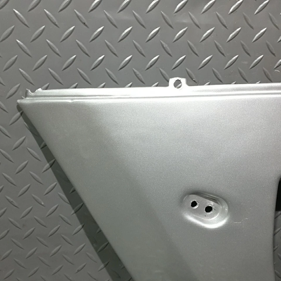 ♻️ Triumph Daytona 600 2002 - 2004 carenagem superior esquerda acabamento painel capuz prata ♻️ - Imagem 2 de 4