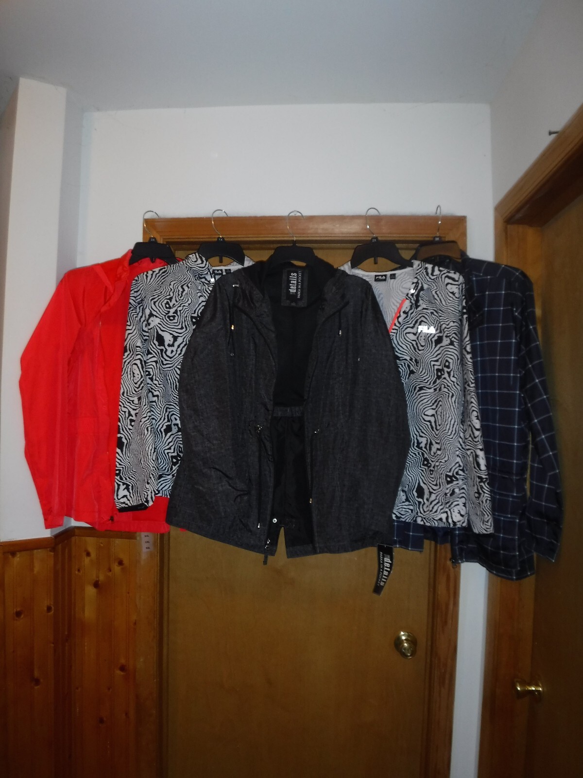 Giacche donna impermeabili con cappuccio Fila e altre XXL L M S Solid e altre stampe