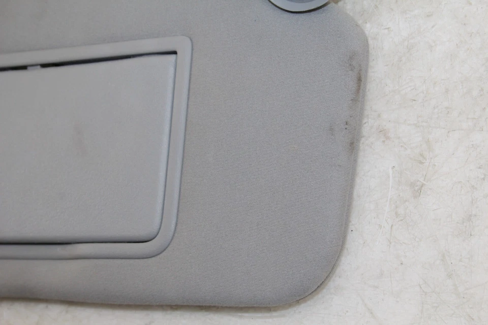 Оригинальный правый солнцезащитный козырек 2014–2017 Acura RLX FQ106 - Изображение 3 из 4