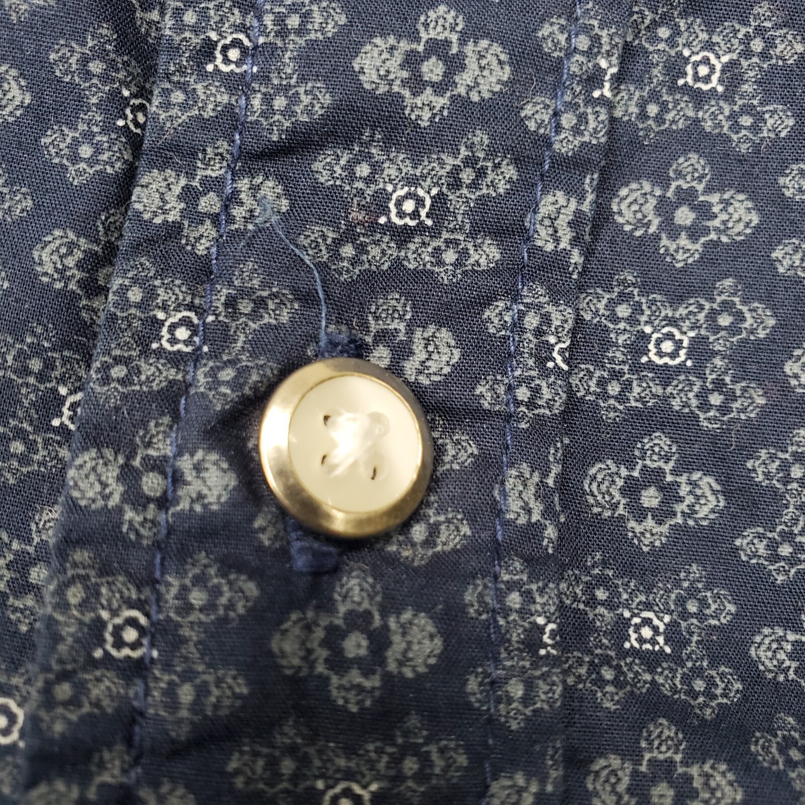 Men's Button Down long sleeve Blue  pattern contr… - image 7