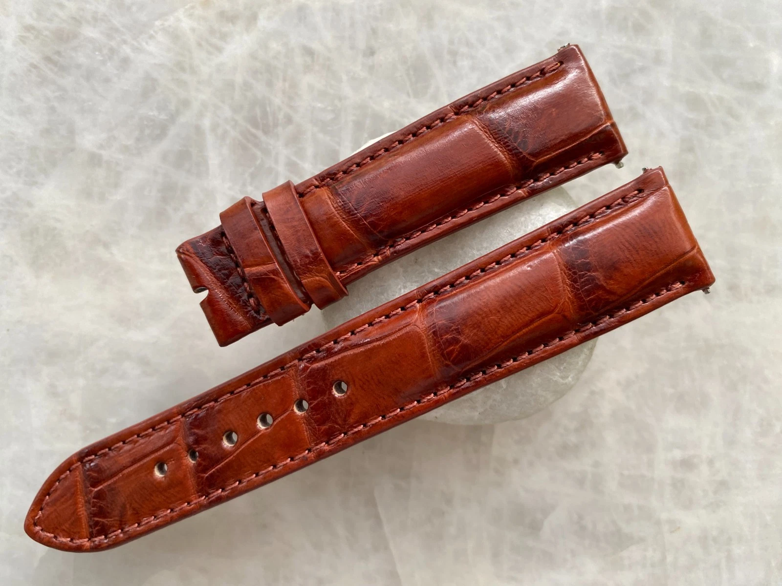 20mm/18mm Red Brown Alligator Crocodile Print Leather Watch Strap Band