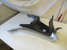 Piaggio MP3 300 LT EZ 2013 pedana centrale inferiore + serbatoio carena pedana