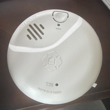 First Alert SMICO100-AC  Combination Carbon Monoxide  Smoke Alarm AC