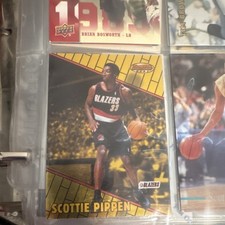 Topps 1999-00 Bowman's Best Scottie Pippen #46 Portland Trail Blazers