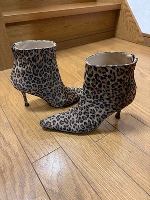 Manolo Blahnik Leopard Print Chukka Boots TRULONA | Animal Print Calf Hair Ankle Boots | Manolo Blahnik main image 4