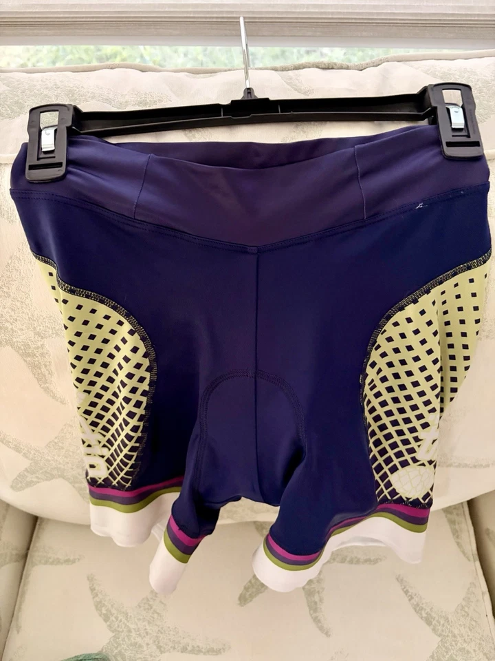 Pantalones cortos de ciclismo para mujer Stio® Team Hincapie SS pequeños y medianos usados en excelente estado Foto 3 de 4